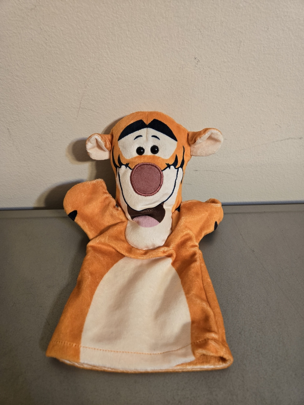Melissa & Doug Disney Winnie the Pooh Tigger 9.5" Plush Hand Puppet